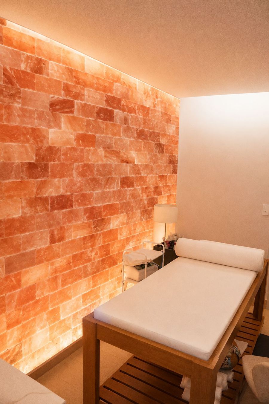 Spa treatment room with Himalayan salt tile wall